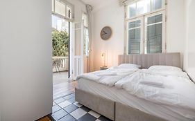 Ourplace Rothschild Allenby